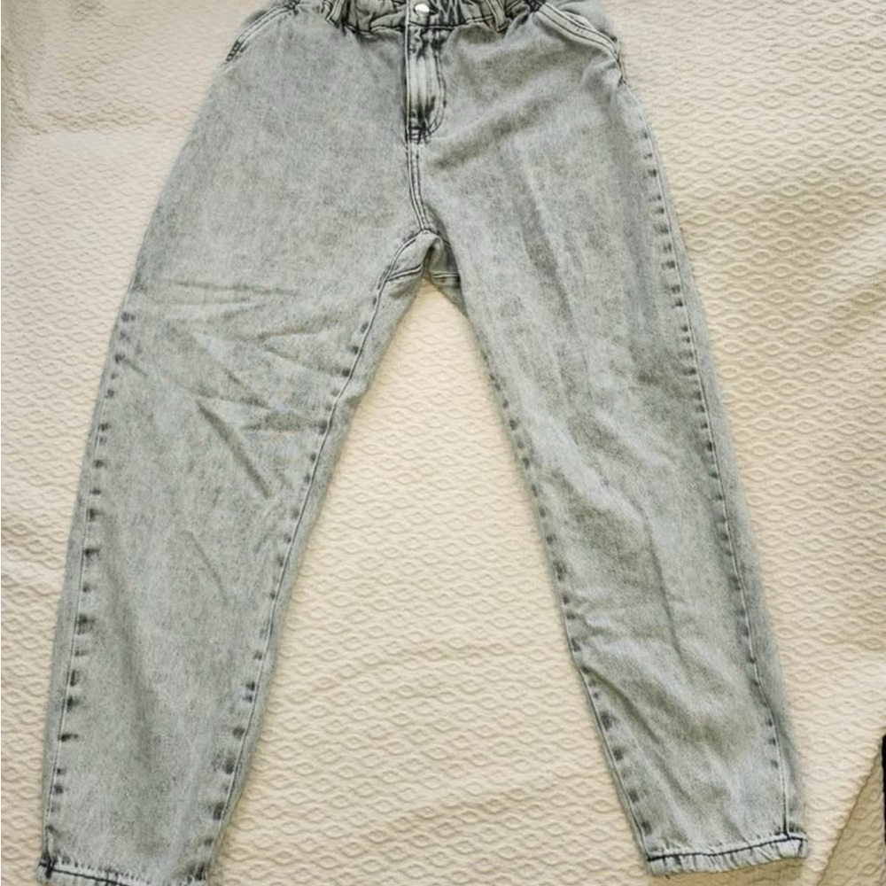 Zara Women's Gray High-Waisted Jeans